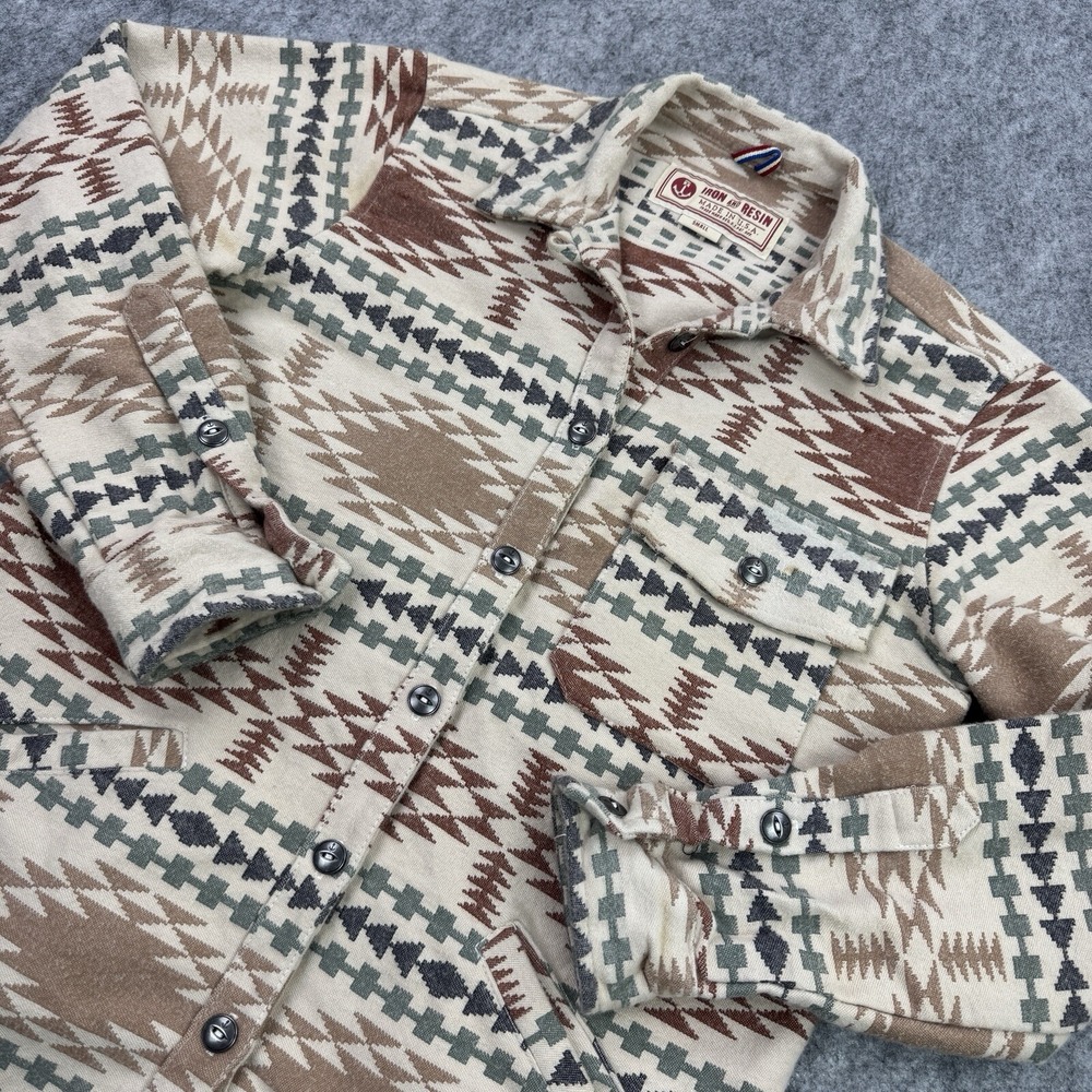 Iron and Resin Jacket Womens Small Southwest Aztec Loop Collar Shacket Pockets *